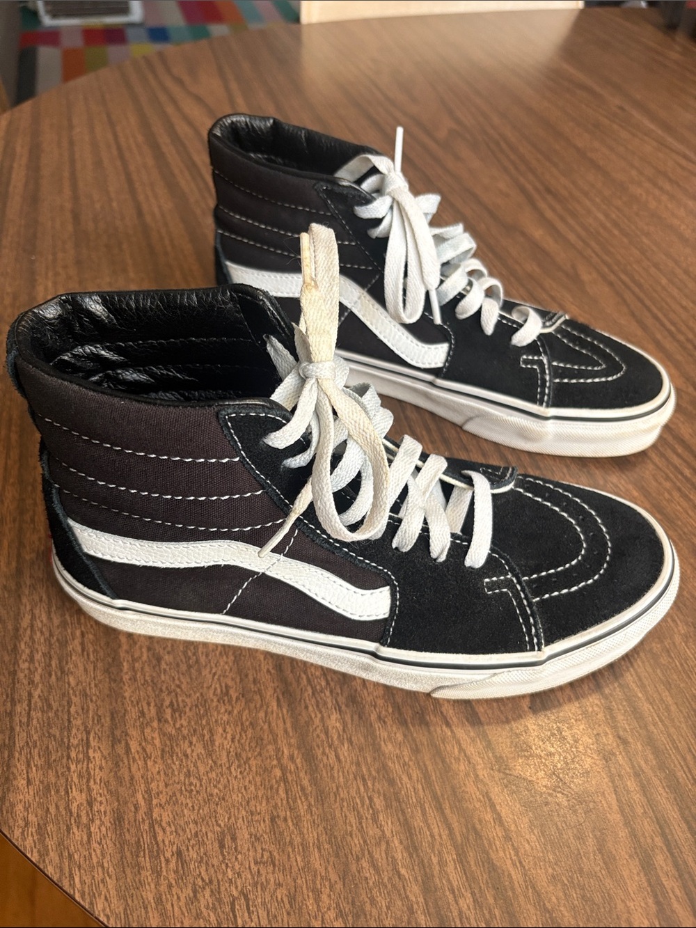 Vans Men 6 Women 7.5 Black and White High-Top Skate Sneakers Shoes